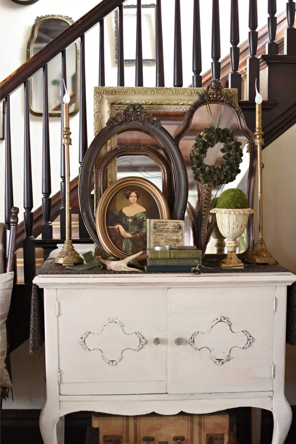 Why Do We Love Vintage Decor?